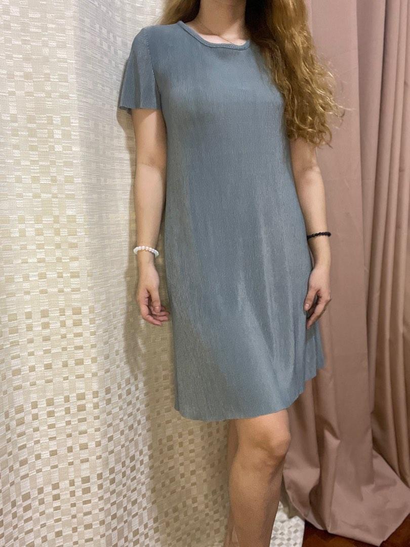 Pleated Dress (Category: Dresses) located in San Mateo. Submitted by farfetchedclothes (Listing ID 1183032590, Image 1). Description: PLEASE READ CAREFULLY! • Actual colors may vary slightly due to lighting sources or your screen settings. • All items are 𝗣𝗥𝗘𝗟𝗢𝗩𝗘𝗗 unless stated as brandnew; minimal flaws may be present but will not warrant dissatisfaction. • Kindly manage your expectations • I will only reserve items once paid, FIRST TO P