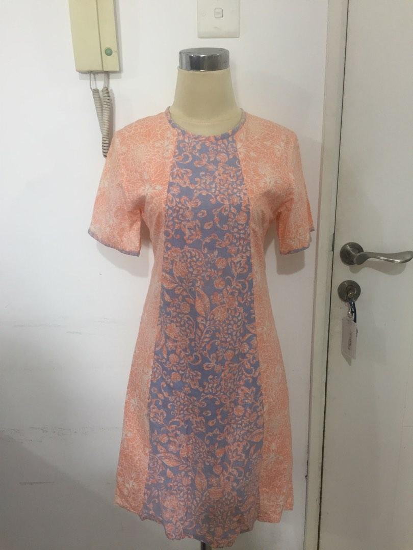 Dress batik cheap simple elegant