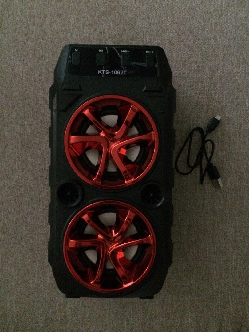 Preloved KTS-1062T Bluetooth Wireless Speaker (Category: Soundbars, Speakers & Amplifiers) located in Manila. Submitted by iam_clutterfree (Listing ID 1182997669, Image 1). Description: payment via gcash.