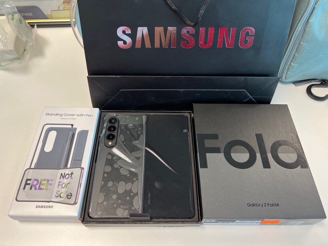 正規品販売! Samsung Galaxy Z Fold 4 韓国版 新品未開封 256GB www 大型専門店 韓国版 256GB!!~! 4 Fold Z Galaxy Samsung スマートフォン本体