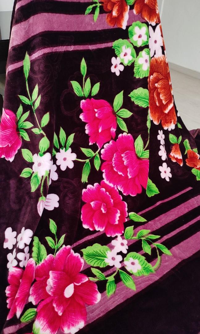 Shital pride luxury hotsell blanket double bed