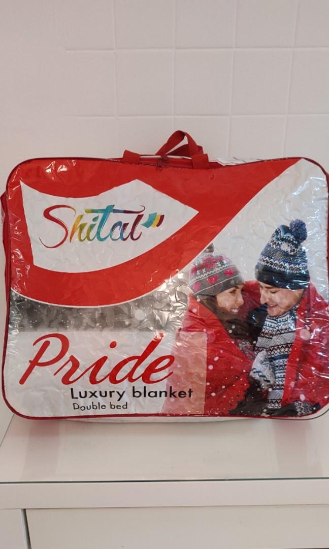 Shital pride luxury best sale blanket double bed