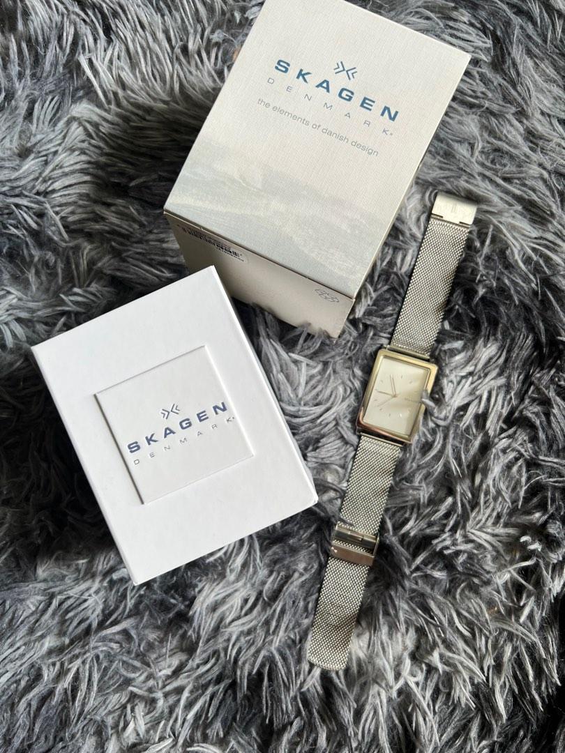 Skagen Watch - No battery (Category: Men's Watches) located in Taguig. Submitted by ruinstyle (Listing ID 1182975485, Image 2). Description: With signs of usage No battery as of the moment Working well With complete box and receipt Bought at 8k plus Super discounted .