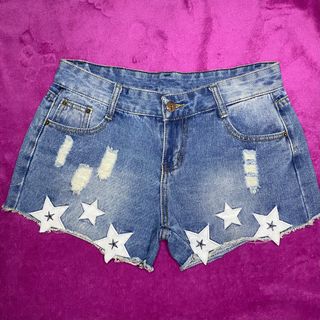 (Category: ) located in . Submitted by ShinningShimmeringSplendid (Listing ID 1183074840, Image 1). Description: .