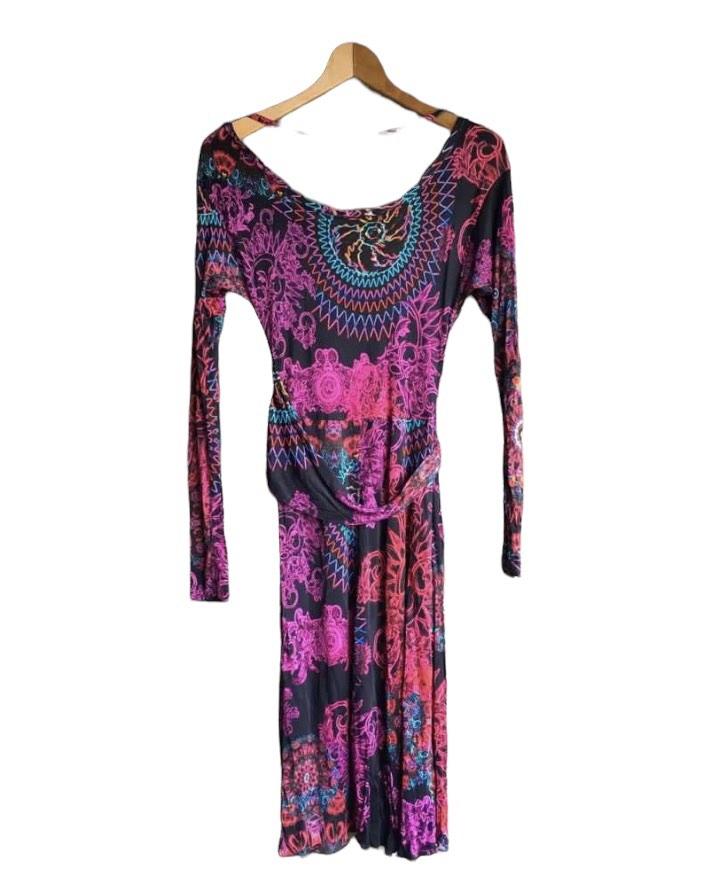 Versace Collection (Category: Luxury Apparel) located in Cebu City. Submitted by etnaner (Listing ID 1159929755, Image 2). Description: GIANNi Versace Collection Printed Dress 👗 Made in Italy 🇮🇹 Size:38 tag Fits : S/M Good condition .