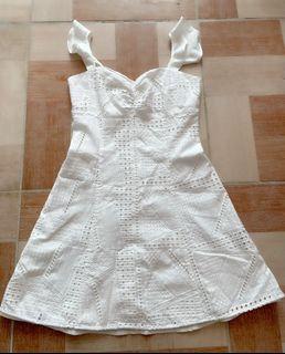 White brokat mini dress