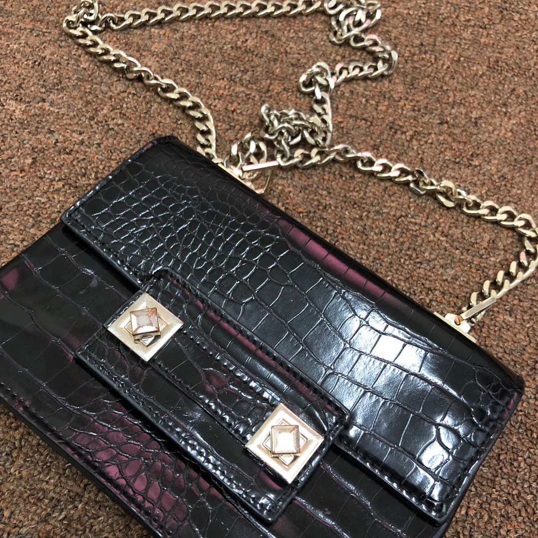 ZARA Black Crossbody Bag, Women's Fashion, Bags & Wallets, Crossbody