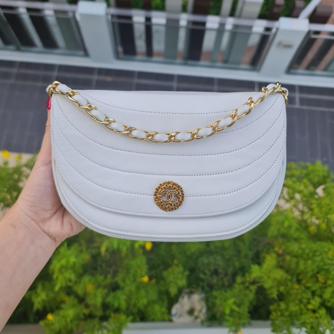 🤍 VINTAGE CHANEL HALF MOON CRESCENT FLAP BAG WHITE LAMBSKIN 24K GHW GOLD  HARDWARE 3 LAYERED HARDWARE HORIZONTAL QUILTED MINI, Luxury, Bags & Wallets  on Carousell