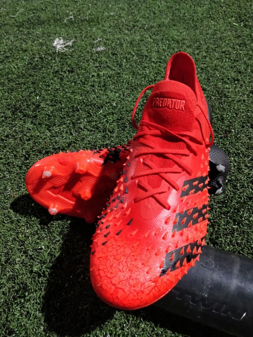 Adidas Predator Freak .1 Low FG Meteorite, Sports Equipment, Sports & Games, Racket & Ball 