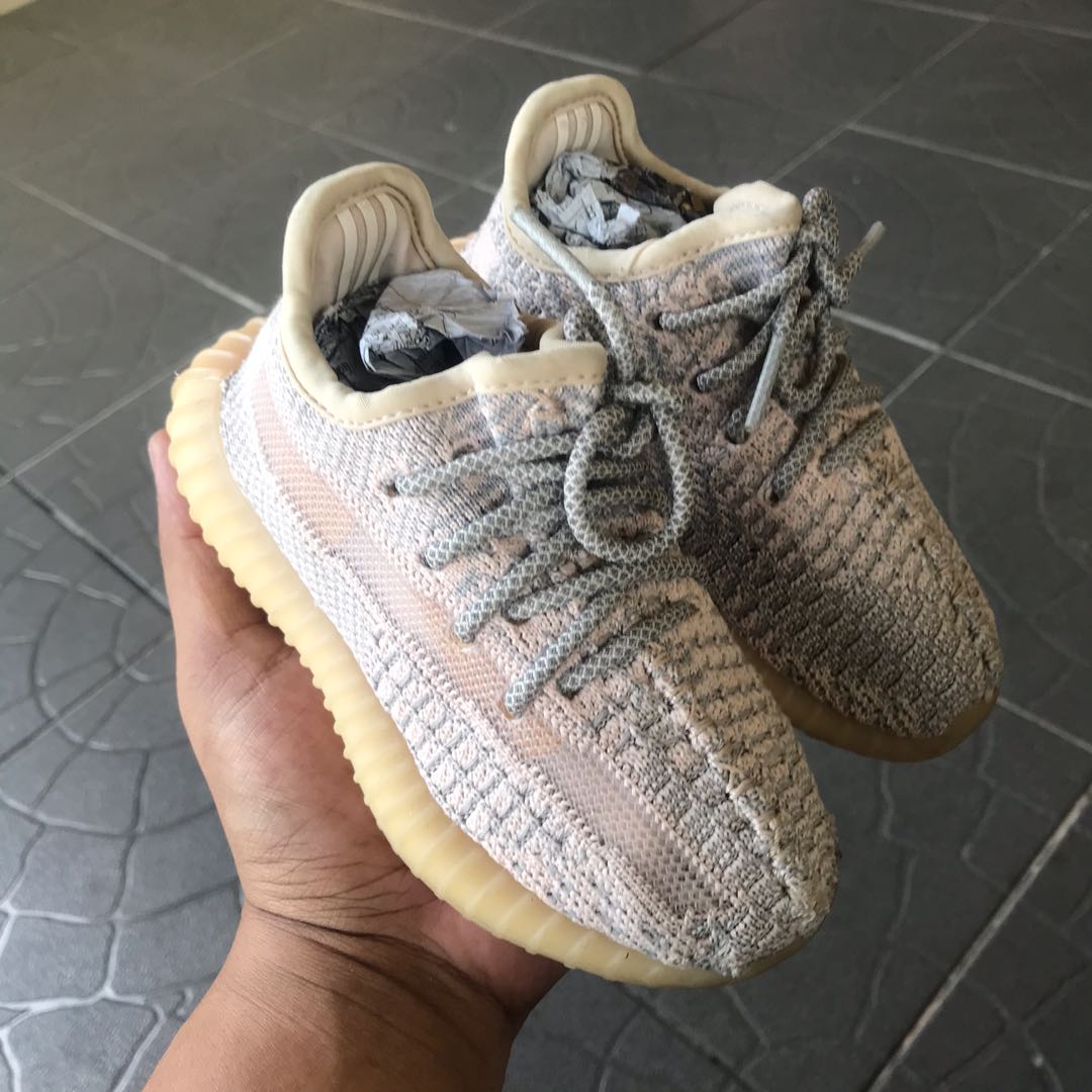 adidas Yeezy Boost 350 V2 Synth (14.5cm), Babies & Kids, Babies