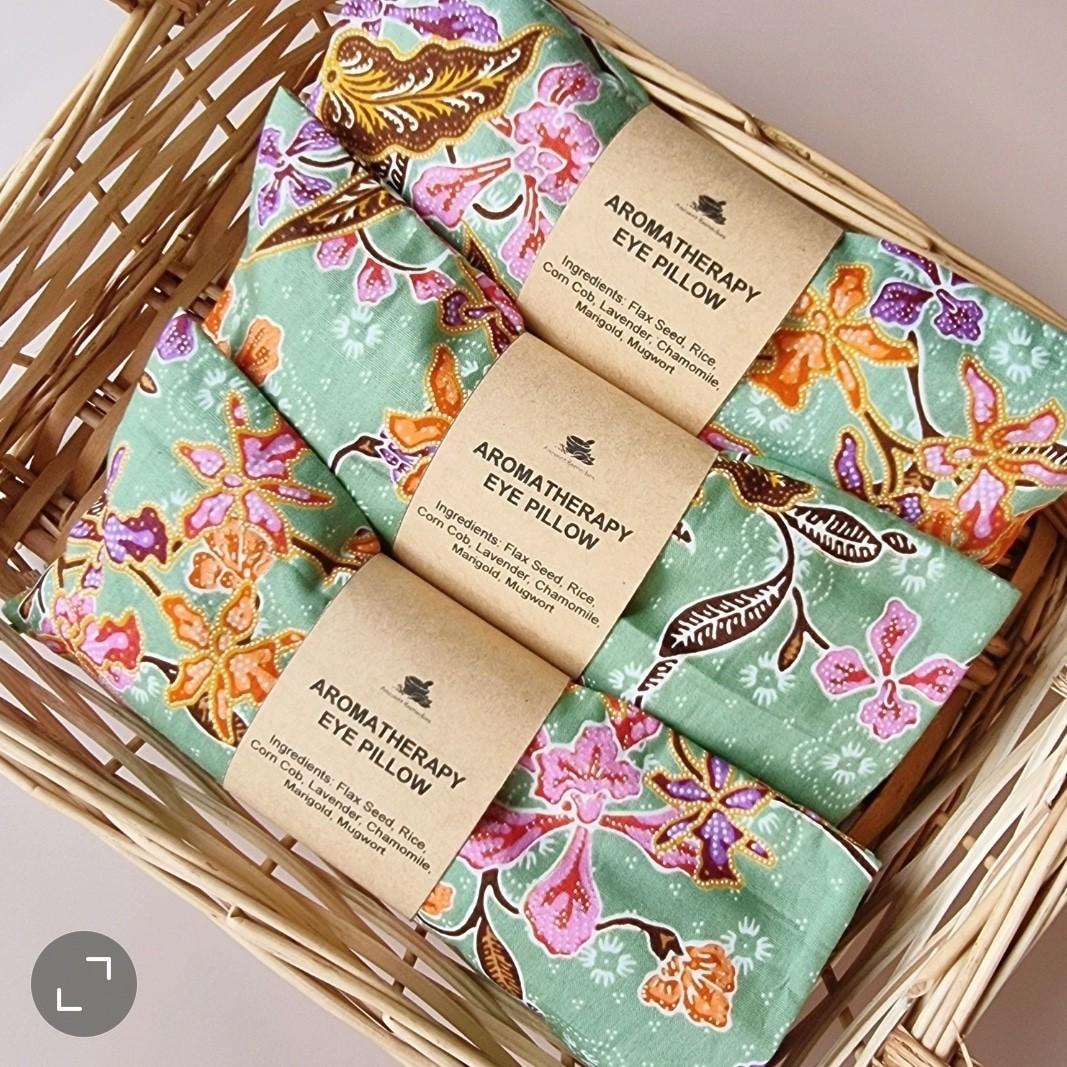 Herbal hotsell eye pillow