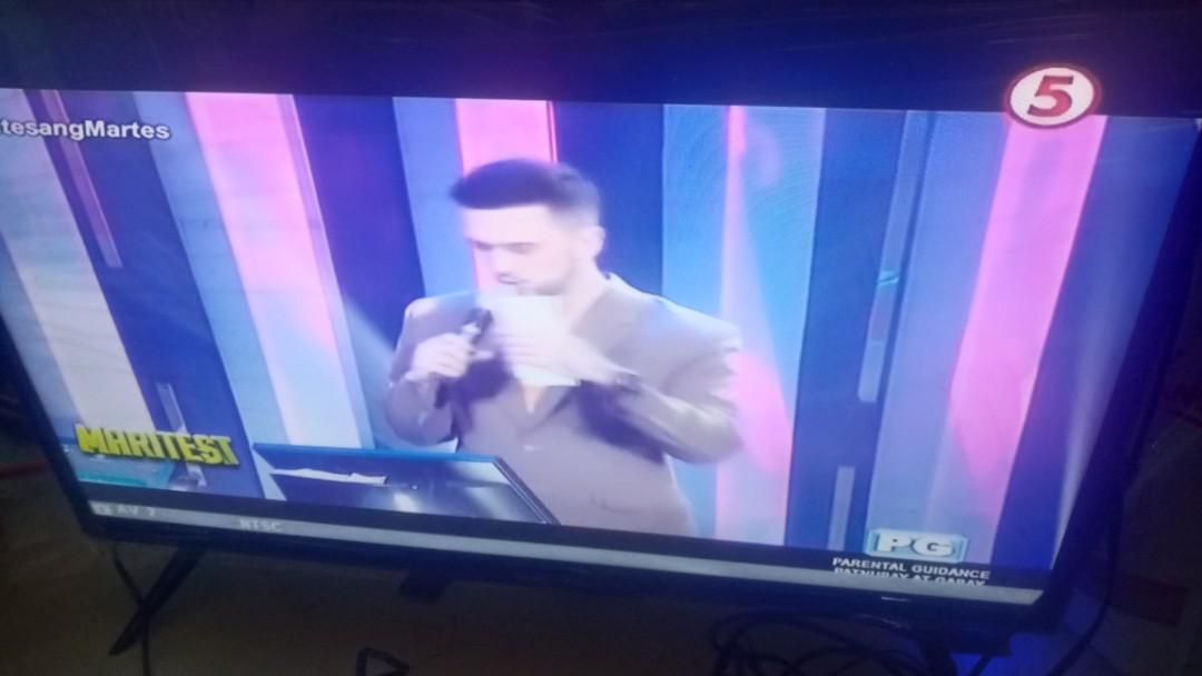 Astron led tv 32 inch (Category: TV) located in Caloocan City. Submitted by princessyumie (Listing ID 1183197738, Image 1). Description: astron basic led tv 32 inch not smart tv with remote no issue with hdmi vga usb port location deparo caloocan.