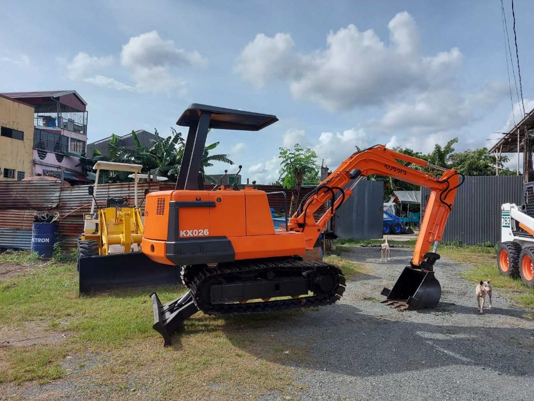 Backhoe Excavtor same as Komatsu Pc30 backhoe excavator, Special