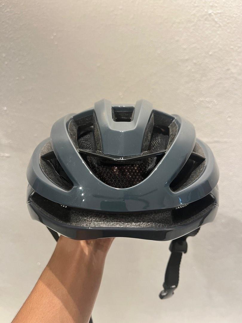 Bicycle Helmet entity RH 30, Sports Equipment, Bicycles & Parts