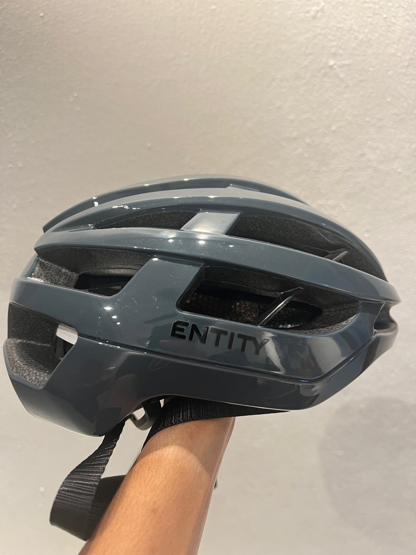 Bicycle Helmet entity RH 30, Sports Equipment, Bicycles & Parts