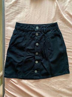 Black Buttoned Denim Skirt