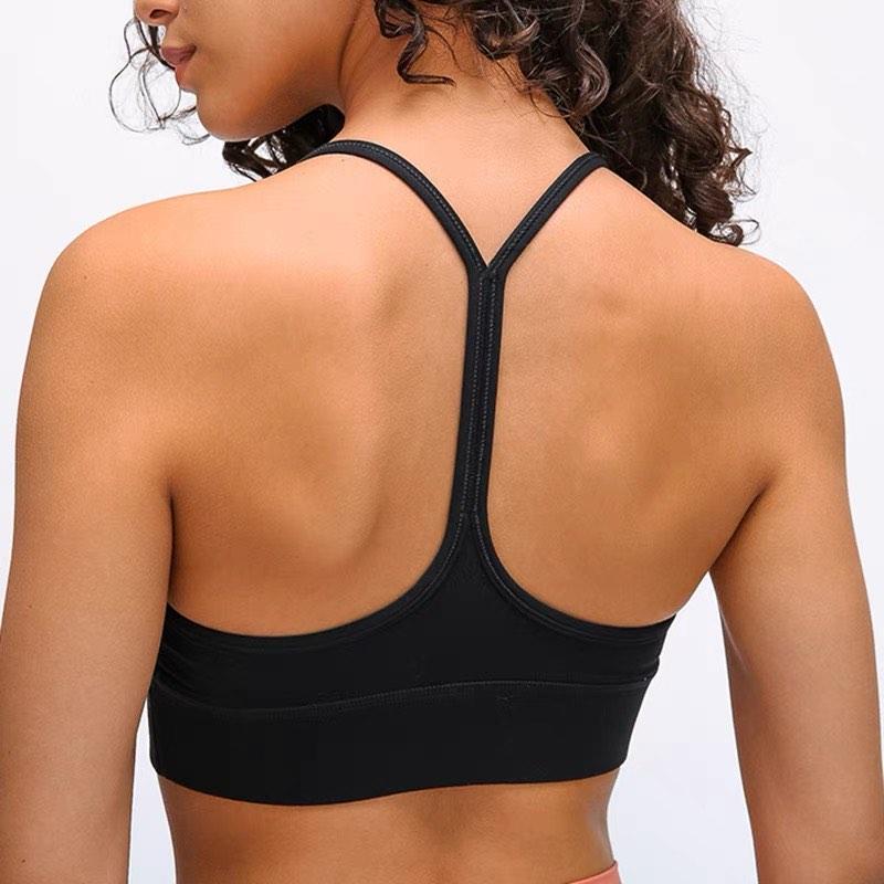 black Y back sports bra, Women's Fashion, Activewear on Carousell