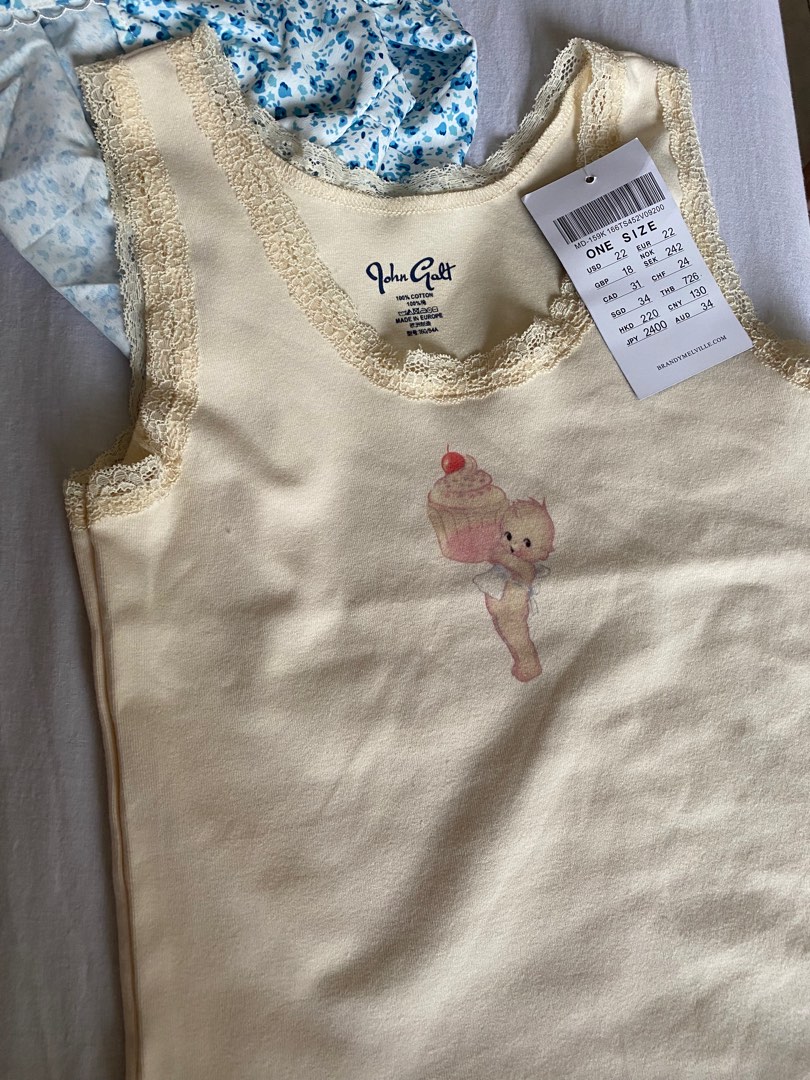 brandy melville ronnie lace baby cupcake top, Women's Fashion, Tops