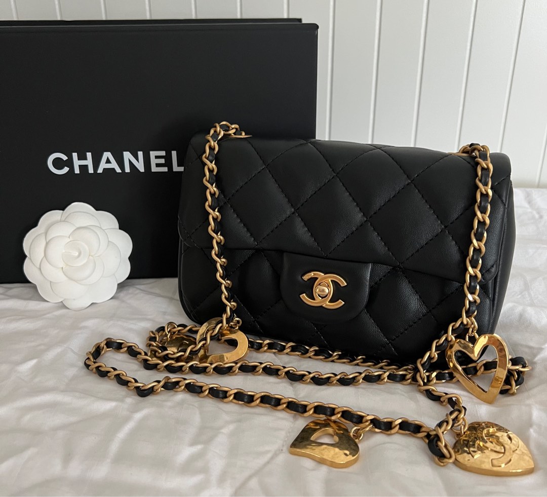 Chanel 22B Mini Heart Charms Bag, Luxury, Bags & Wallets on Carousell