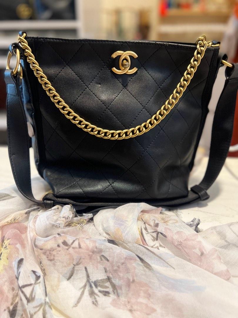 Chanel drawstring bucket bag 2020, 名牌, 手袋及銀包- Carousell