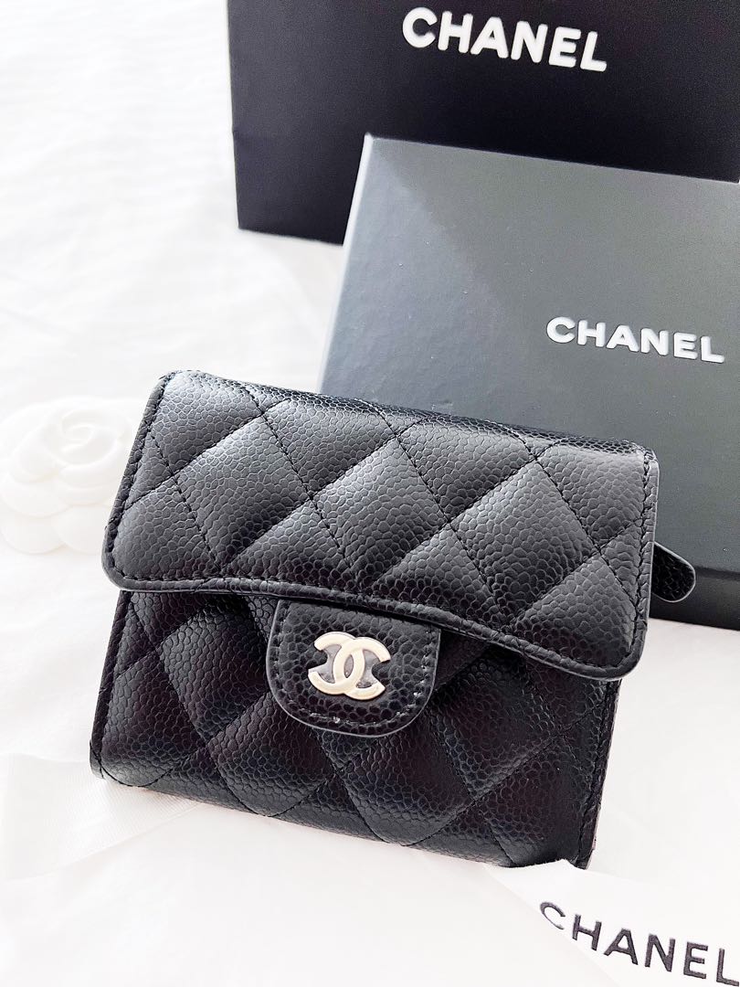 Chanel Trifold Classic Wallet ( Gold Hardware), Women's Fashion, Bags ...