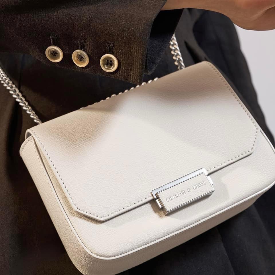 Charles & Keith Croc-Effect Structured Crossbody Bag (Category: Cross-body Bags) located in Cavite. Submitted by LuxbyMarifrance (Listing ID 1183169473, Image 2). Description: 🏷 1,300+ SF 🛍 Charles & Keith Croc-Effect Structured Crossbody Bag 📏 W20 x H15 x D6 cm 🖍 Crock Pink, Croc Black, Plain Black, All black, Khaki, Beige, White, Gray, Maroon ✨All trademarks, logos and brand names are the property of their respective owners. .