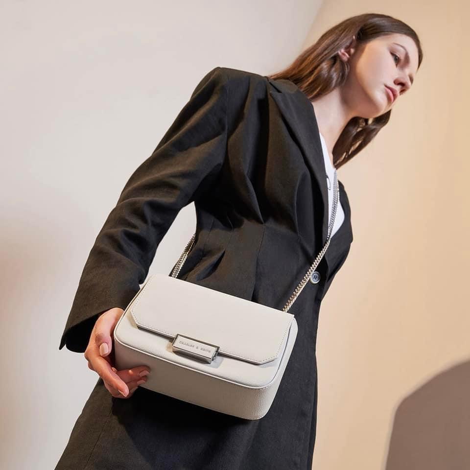 Charles & Keith Croc-Effect Structured Crossbody Bag (Category: Cross-body Bags) located in Cavite. Submitted by LuxbyMarifrance (Listing ID 1183169473, Image 3). Description: 🏷 1,300+ SF 🛍 Charles & Keith Croc-Effect Structured Crossbody Bag 📏 W20 x H15 x D6 cm 🖍 Crock Pink, Croc Black, Plain Black, All black, Khaki, Beige, White, Gray, Maroon ✨All trademarks, logos and brand names are the property of their respective owners. .