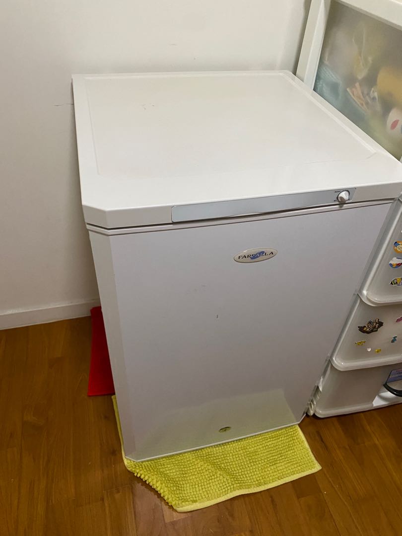 Chest freezer for breast milk, TV & Home Appliances, Kitchen Appliances