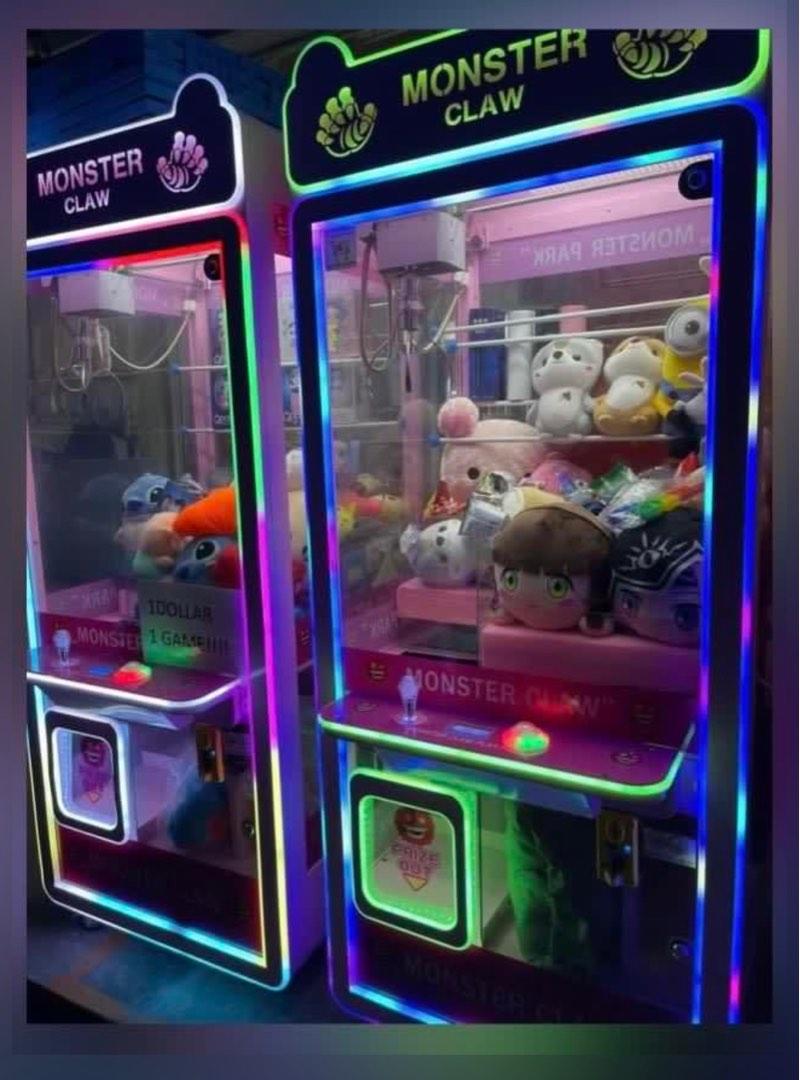 Claw Machine, Hobbies & Toys, Toys & Games on Carousell