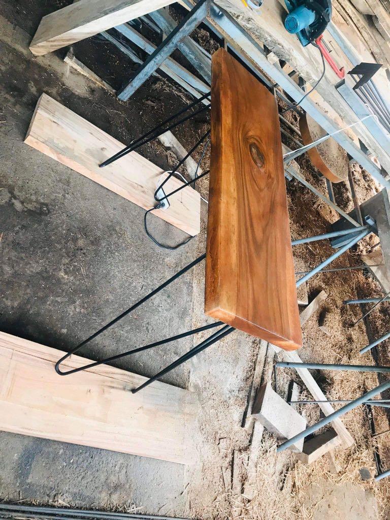 Console Table with Hairpin Legs (Category: Tables & Sets) located in Manila. Submitted by agnesdingescandor (Listing ID 1183203952, Image 2). Description: Console Table with Hairpin Legs Acacia Solid Wood Whole Slab, No Joint .