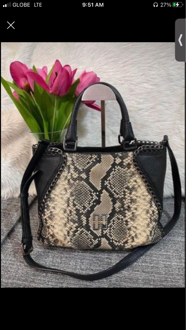 Daks two way bag with good as brand new, Women's Fashion, Bags & Wallets, Shoulder