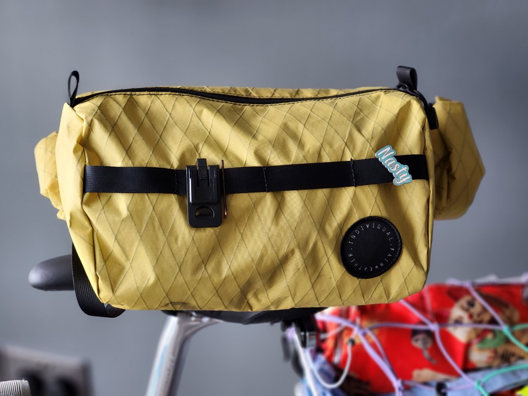 FAIRWEATHER handlebar bag + (x-pac banana), Sports Equipment