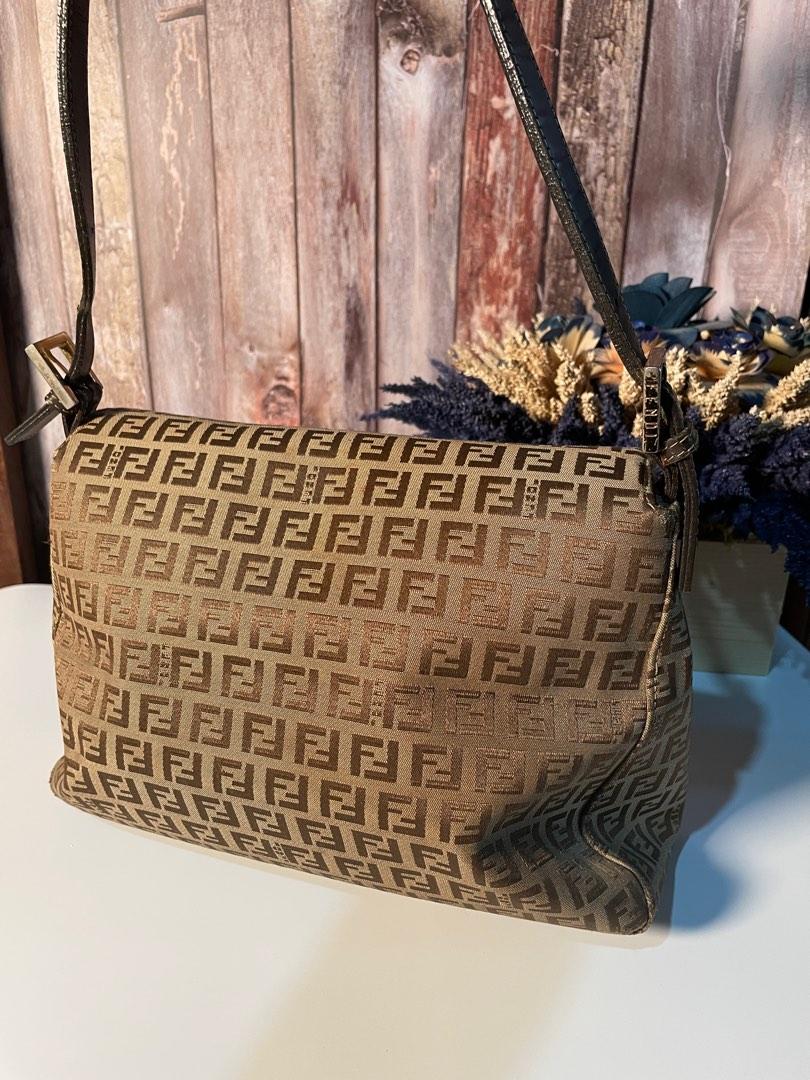 Fendi Zucchino Mama Forever Bag (Category: Luxury Bags & Wallets) located in Muntinlupa City. Submitted by phbudgetluxuryfinds (Listing ID 1183199067, Image 2). Description: Not guaranteed Good condition Thick canvas and genuine leather trim and handle Tarnished gold hardware with hairlines 📌scratches sa front hardware No cracks or open pipes No scratches or runs in the canvas Clean interior and no funky smell 📌I did not find any bag code / not