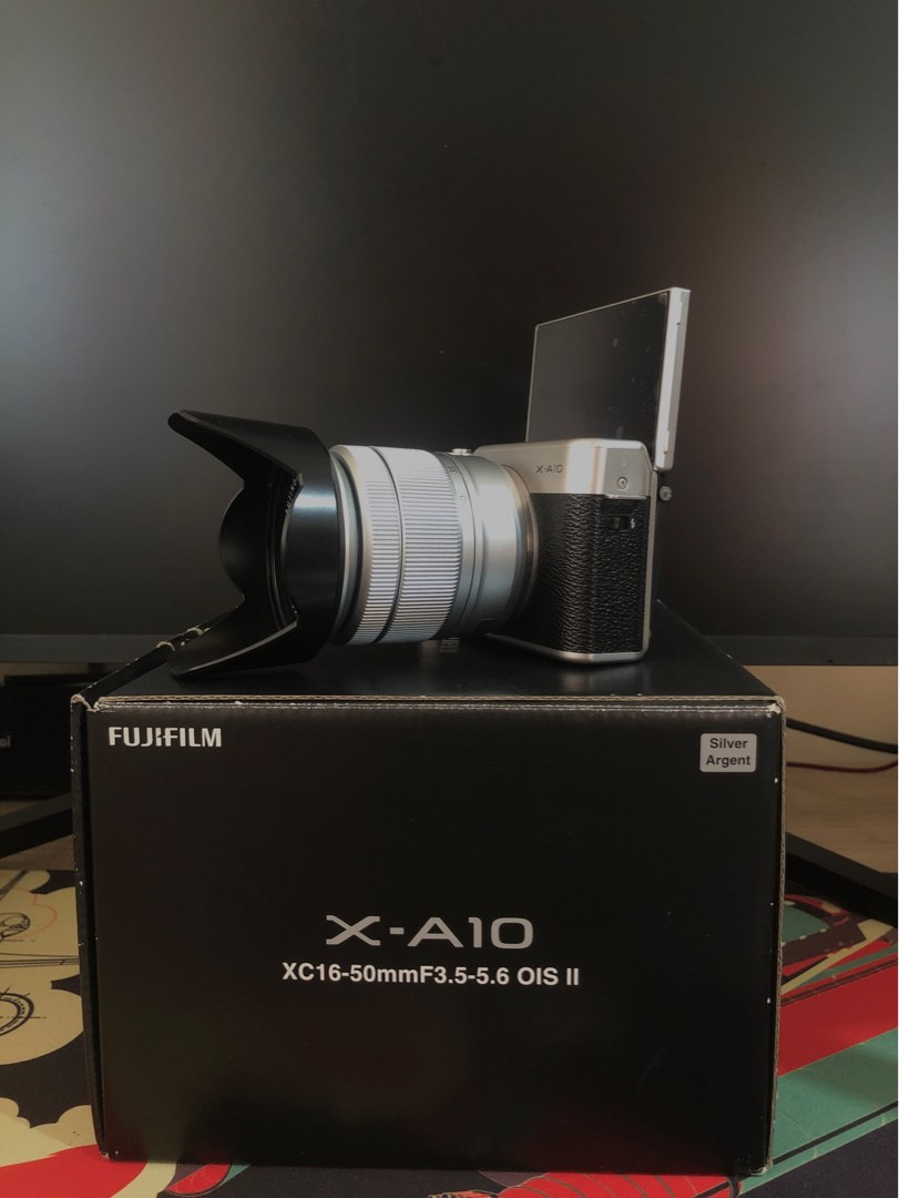 FUJIFILM X-A10, Photography, Cameras on Carousell