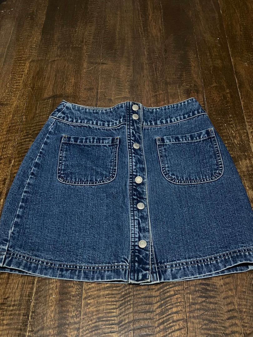 GAP Denim Skirt, Women's Fashion, Bottoms, Skirts on Carousell