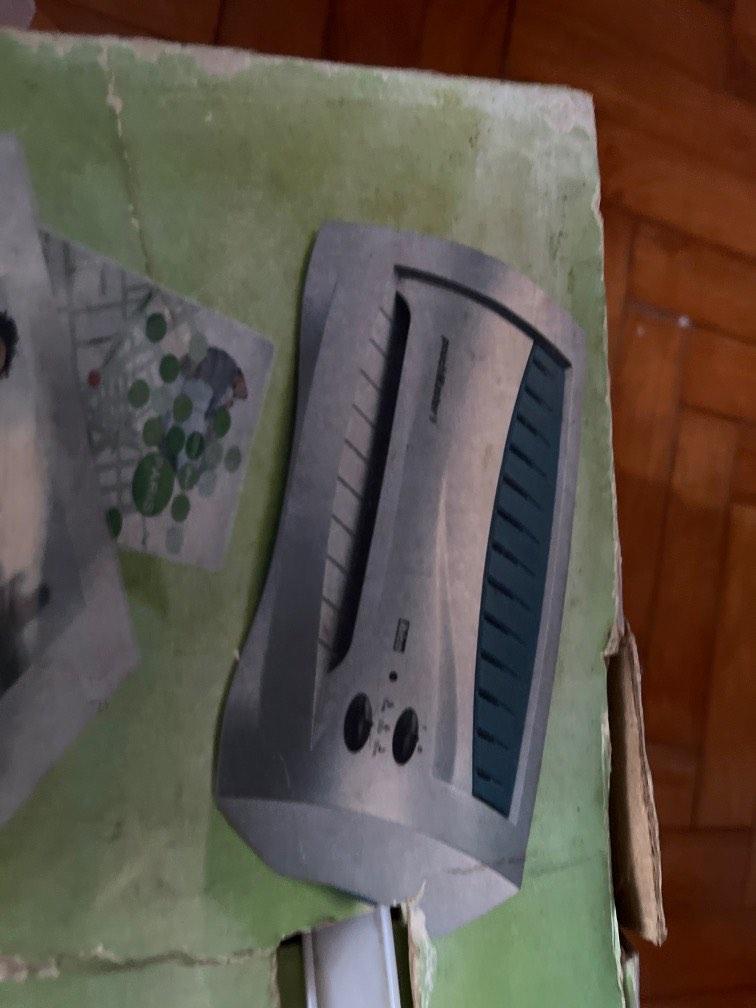 Laminator (Category: Office & Business Technology) located in Singapore. Submitted by tinchoraa (Listing ID 1183209593, Image 3). Description: PouchMaster 9 Laminator Suitable for A4 size laminating or smaller. .