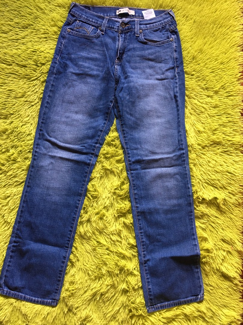 Levis Straight Leg Size 28 Women s Fashion Bottoms Jeans On Carousell levis-straight-leg-size-28-women-s-fashion-bottoms-jeans-on-carousell