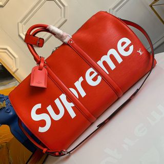 Supreme lv hot sale duffle bag replica
