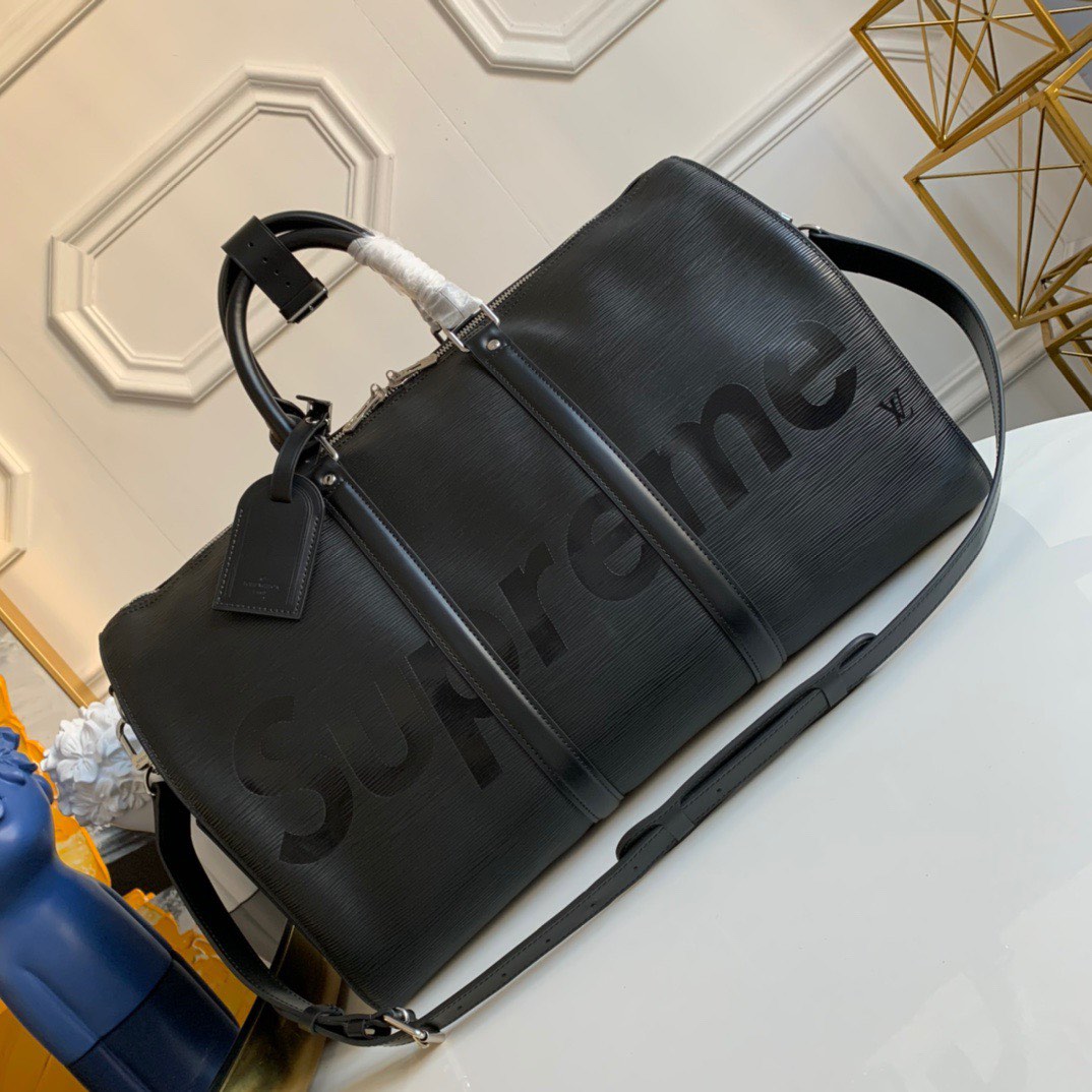 Supreme louis vuitton keepall black deals