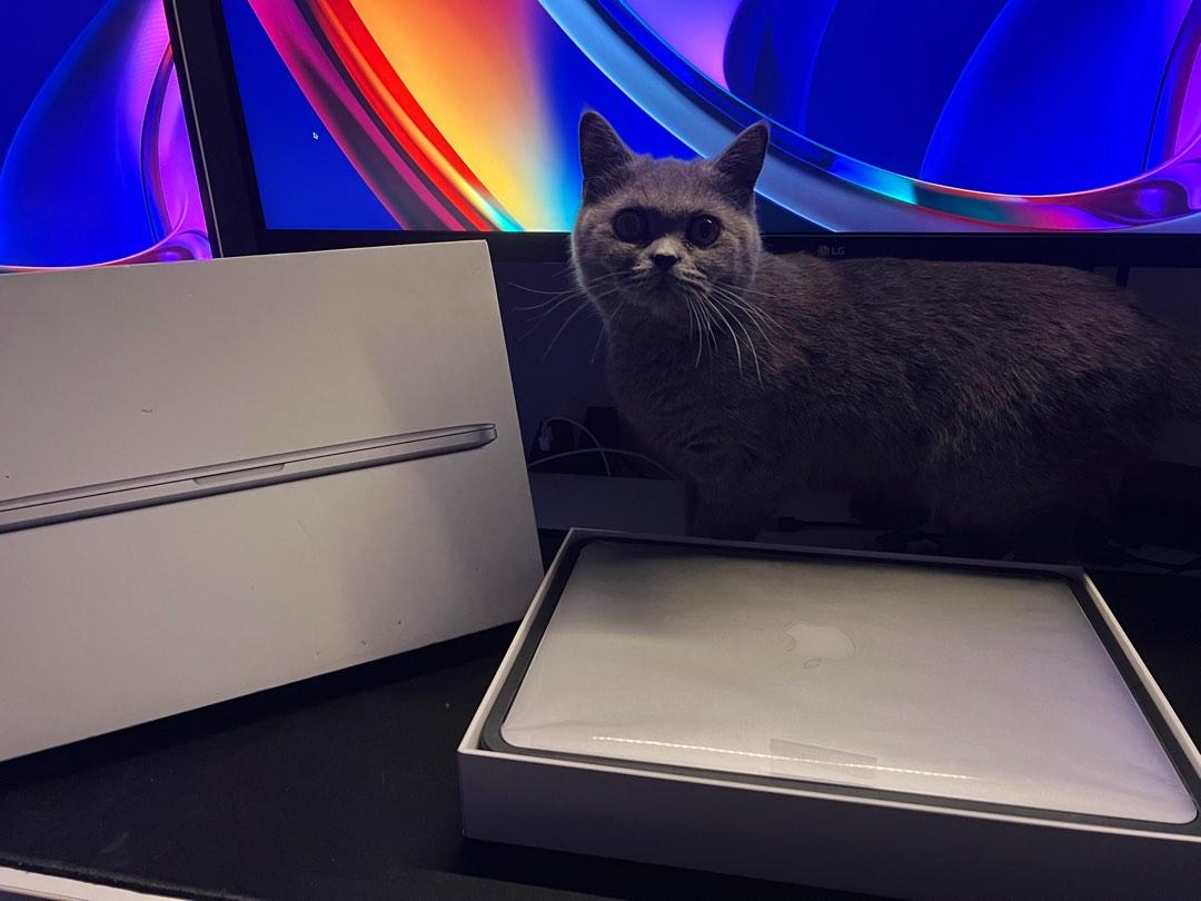 Macbook Pro 2015 13” 128gb Complete (Category: Laptops & Notebooks) located in Quezon City. Submitted by danmarkarqueza (Listing ID 1183177238, Image 1). Description: FOR SALE ONLY Macbook Pro Early 2015 128gb 8gb ram Package includes: -Box -Unit itself -Replacement Magsafe Charger -Original extension -Manuals Quick spec: -128gb -8gb ram -13 inches -2.7 GHz Intel Core i5 -Intel Iris Graphics 6100 1536 MB -108 cycle count ( battery has been replac