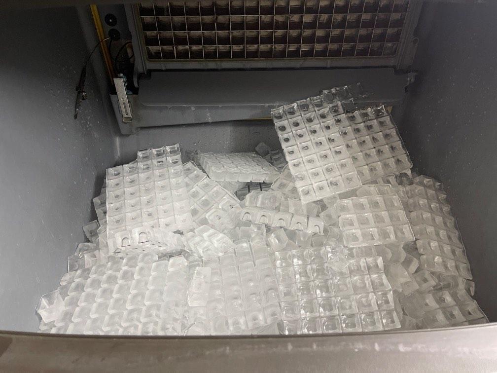 Manitowoc Neo ICE MACHINE UD0240A Series, TV & Home Appliances, Kitchen