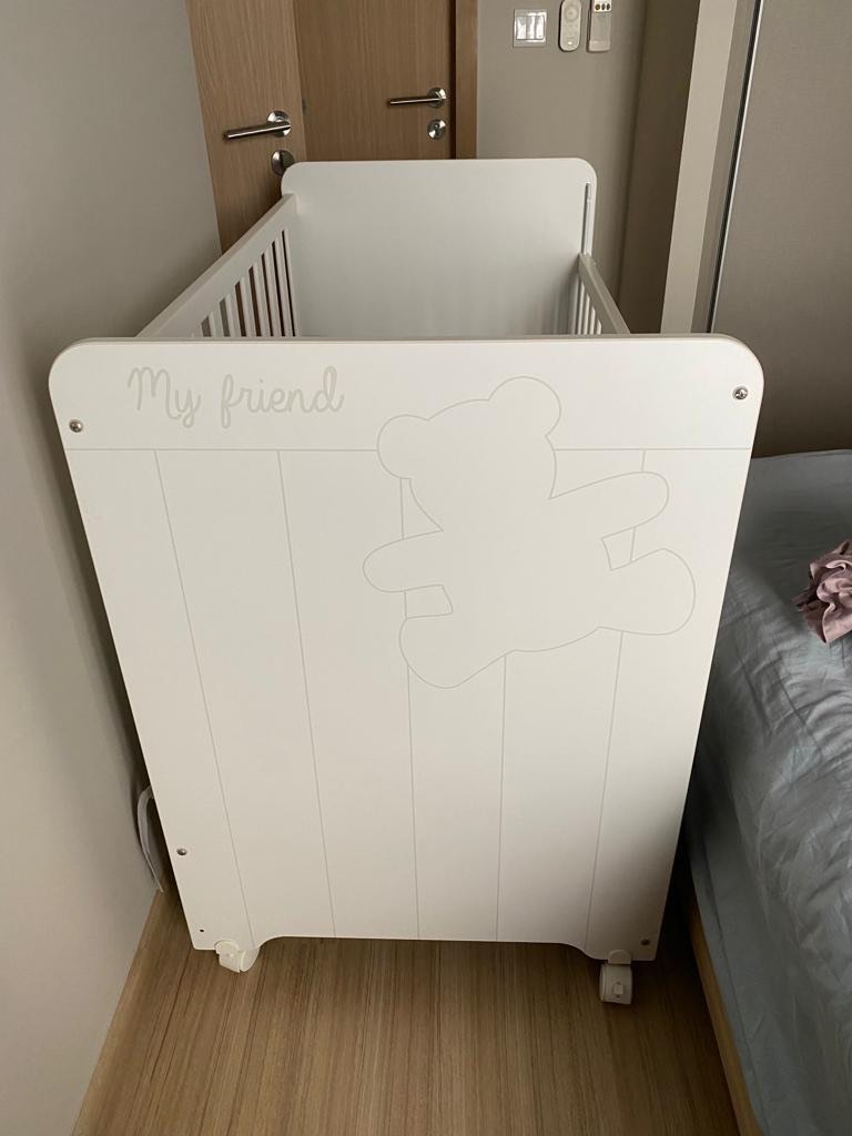 Micuna My Friend baby cot, Babies & Kids, Baby Nursery & Kids Furniture