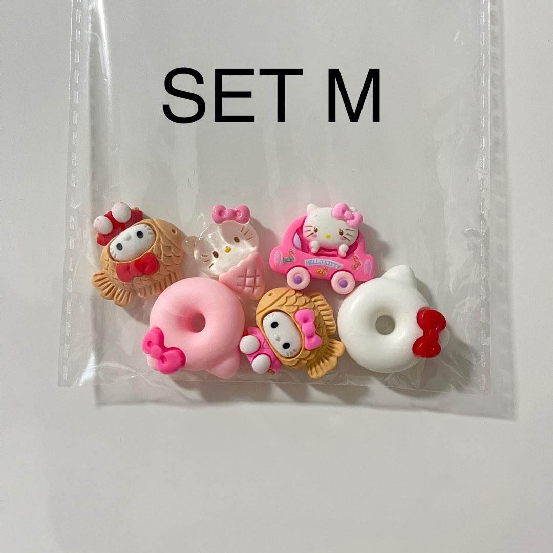 Mini charms crocs jibbitz charms miniature sanrio, Women's Fashion