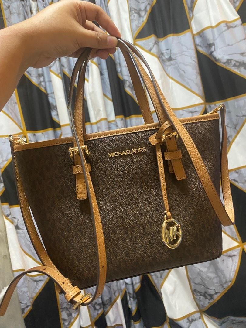 Michael Kors jet set tote bag signature mk yellow brown, Women's Fashion,  Bags & Wallets, Shoulder Bags on Carousell