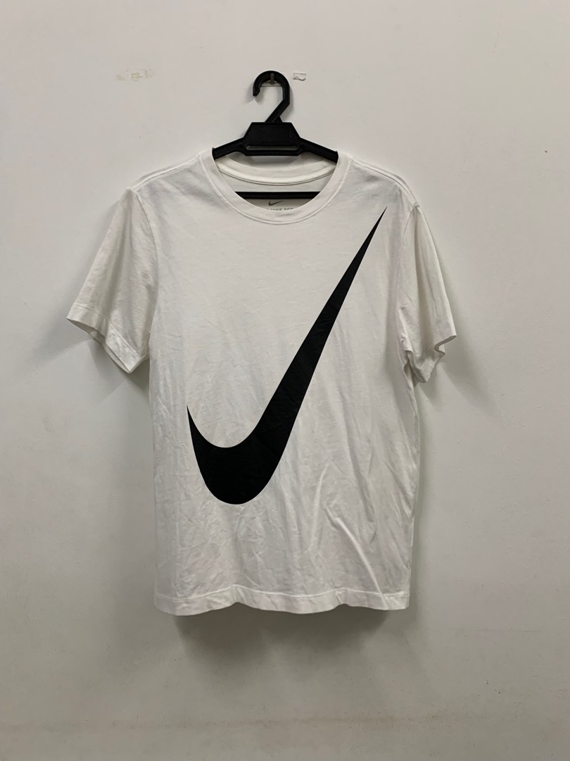 Nike Big Swoosh Tee