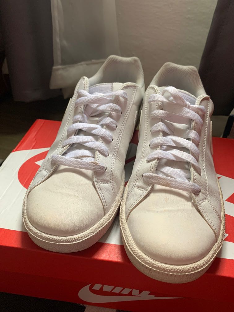 Women's nike court cheap majestic sneakers