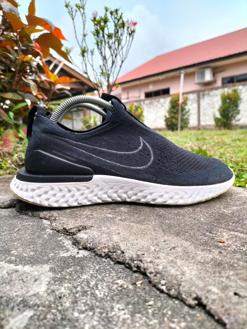 NIKE EPIC PHANTOM REACT FLYKNIT BLACK