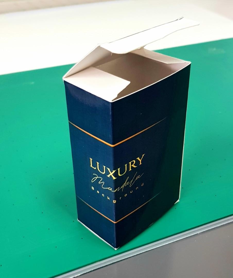 Packaging boxes (Category: Art & Prints) located in Singapore. Submitted by ariff_sultan (Listing ID 1162600518, Image 1). Description: We make customized packaging box,gift box,paper bag,corporate folder,name card, menu card greeting cards and more..... Very useful for small business and events please contact for more information or watsup No: 98741471.