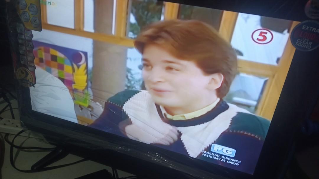 Pensonic led tv 24 inch (Category: TV) located in Caloocan City. Submitted by princessyumie (Listing ID 1183198253, Image 2). Description: pensonic basic led tv 24 inch not smart tv with remote no issue with hdmi vga usb port location deparo caloocan for pick up or lalamove only.