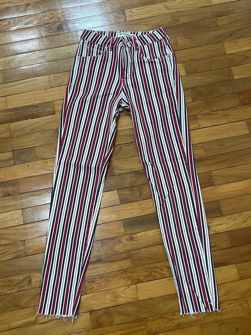 Pull & bear pants, Women's Fashion, Bottoms, Jeans on Carousell